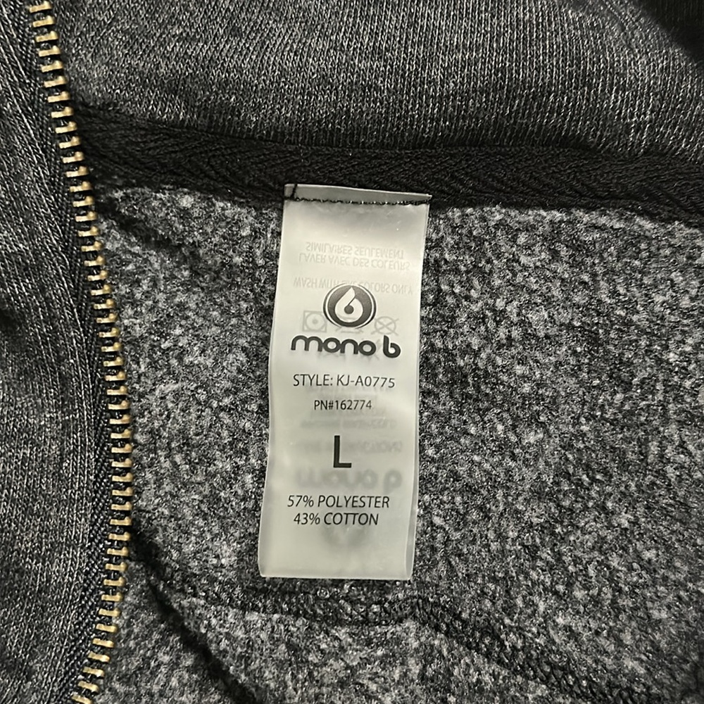 Mono B Cropped Jacket - Picture 3 of 3